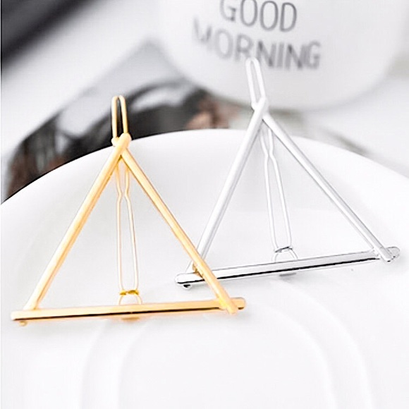 ⚜️𝟯𝟬%𝗢𝗙𝗙 𝗯𝘂𝗻𝗱𝗹𝗲𝘀 𝟯+⚜️ NEW Triangle Classic Minimalist Style Barrette - Picture 4 of 12